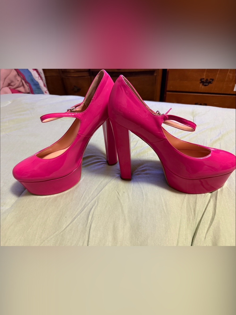 Women’s Hot Pink Platform Mary Jane Pumps